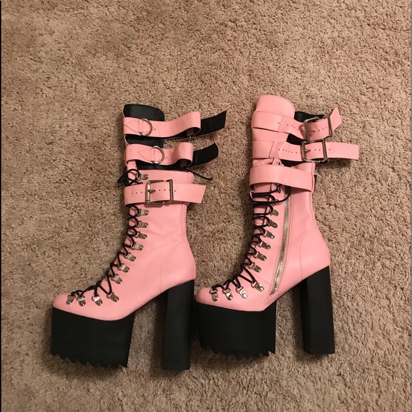 Pink platform heels - Picture 4 of 6